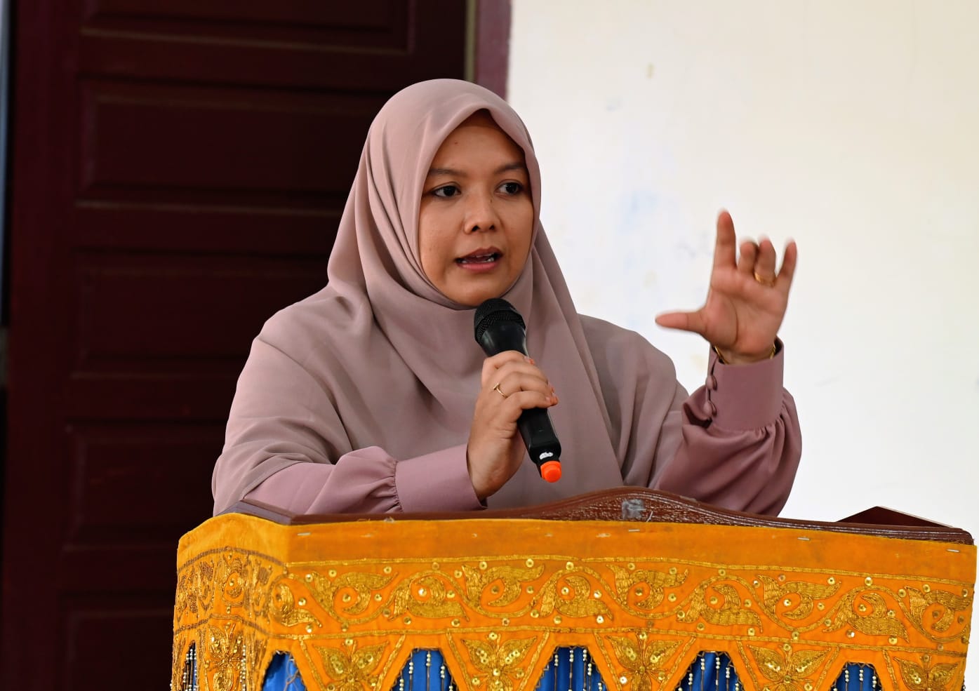 Musrenbang Lhoknga, Anggota DPRK Aceh Besar Eka Rizkina Tekankan Pentingnya Penguatan Syariat Islam