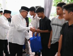 Pj Gubernur Aceh Bersama Pj Bupati Aceh Besar Santuni 25 Anak Yatim