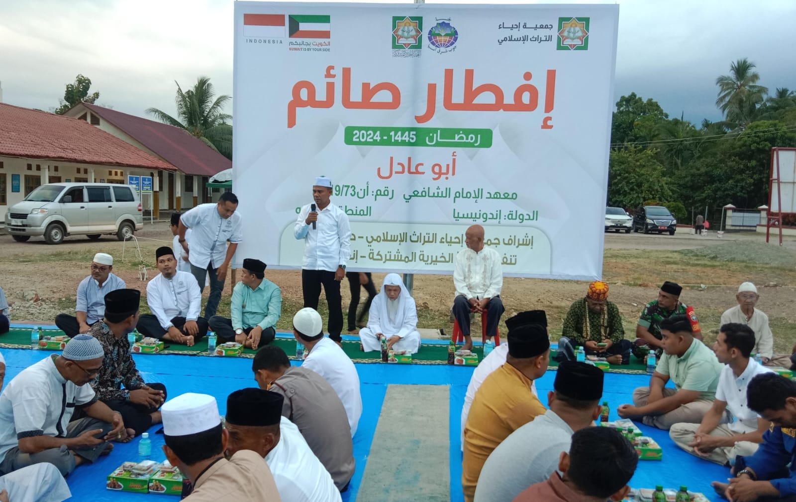 Wakili Pj Bupati, Kadisdik Dayah Aceh Besar Buka Puasa Bersama Ratusan Anak Yatim
