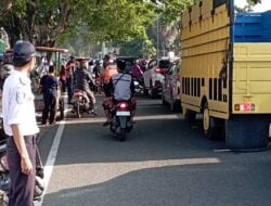 Dinas Perhubungan Kota Banda Aceh Kendalikan Lalu Lintas di Lokasi Jualan Kuliner Ramadhan