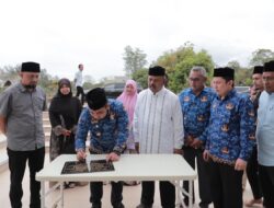 Pj Bupati Aceh Besar Resmikan Tempat Wudhu Wakaf untuk Masjid Agung Al Munawwarah Kota Jantho
