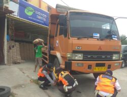 Dinas Perhubungan Kota Banda Aceh Tertibkan Truk yang Masuk ke Kota