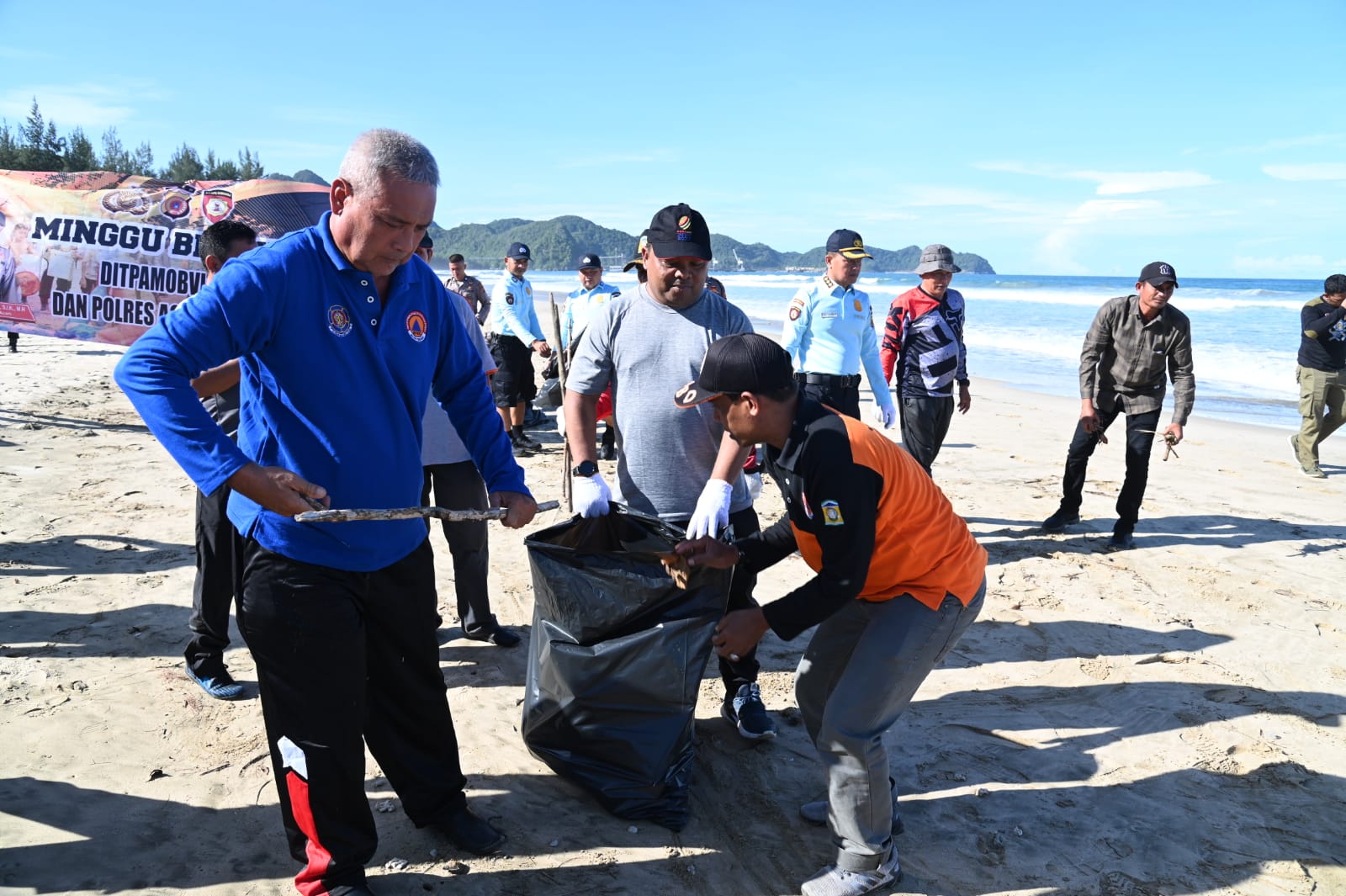 Program Satu Jam Pungut Sampah Terus Berlanjut