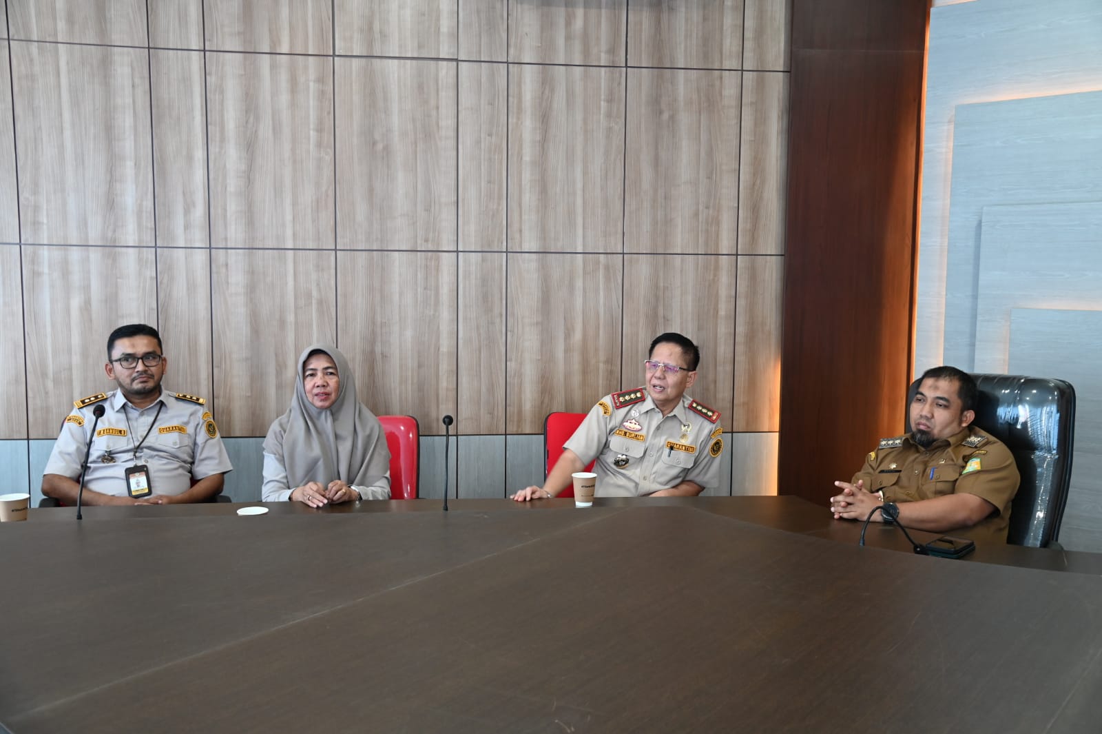 Pj Bupati Aceh Besar Terima Audiensi Kepala Badan Karantina Provinsi Aceh