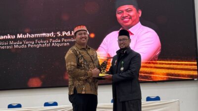 Anggota DPRK Banda Aceh Tuanku Muhammad Raih Elmasudy Award II 2024