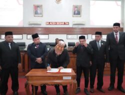 DPRK Aceh Besar Sahkan Qanun Tentang Pajak dan Retribusi Daerah