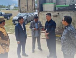 Komisi I DPRK Aceh Besar Tinjau Pendistribusian Logistik Pemilu 2024 di JSC Kota Jantho