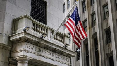 Jelang Rilis Inflasi AS, Wall Street Kompak Melesat
