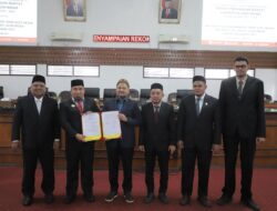 DPRK Aceh Besar Terima Rekomendasi terhadap LKPJ Bupati Aceh Besar TA 2023