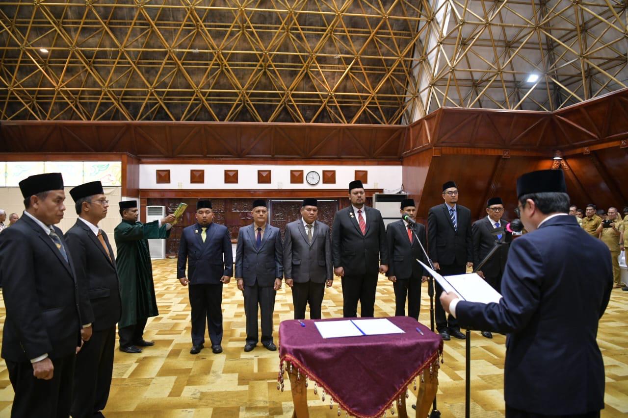 Pj Sekda Azwardi Lantik Tujuh Pejabat Eselon II Pemerintah Aceh