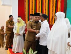 Pemkab Aceh Besar Peusijuek 29 JCH dari Unsur ASN