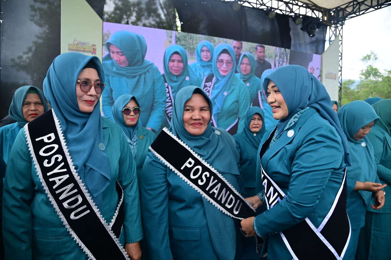 Cut Rezky Handayani Kukuhkan Ketua Posyandu Se-Aceh Besar
