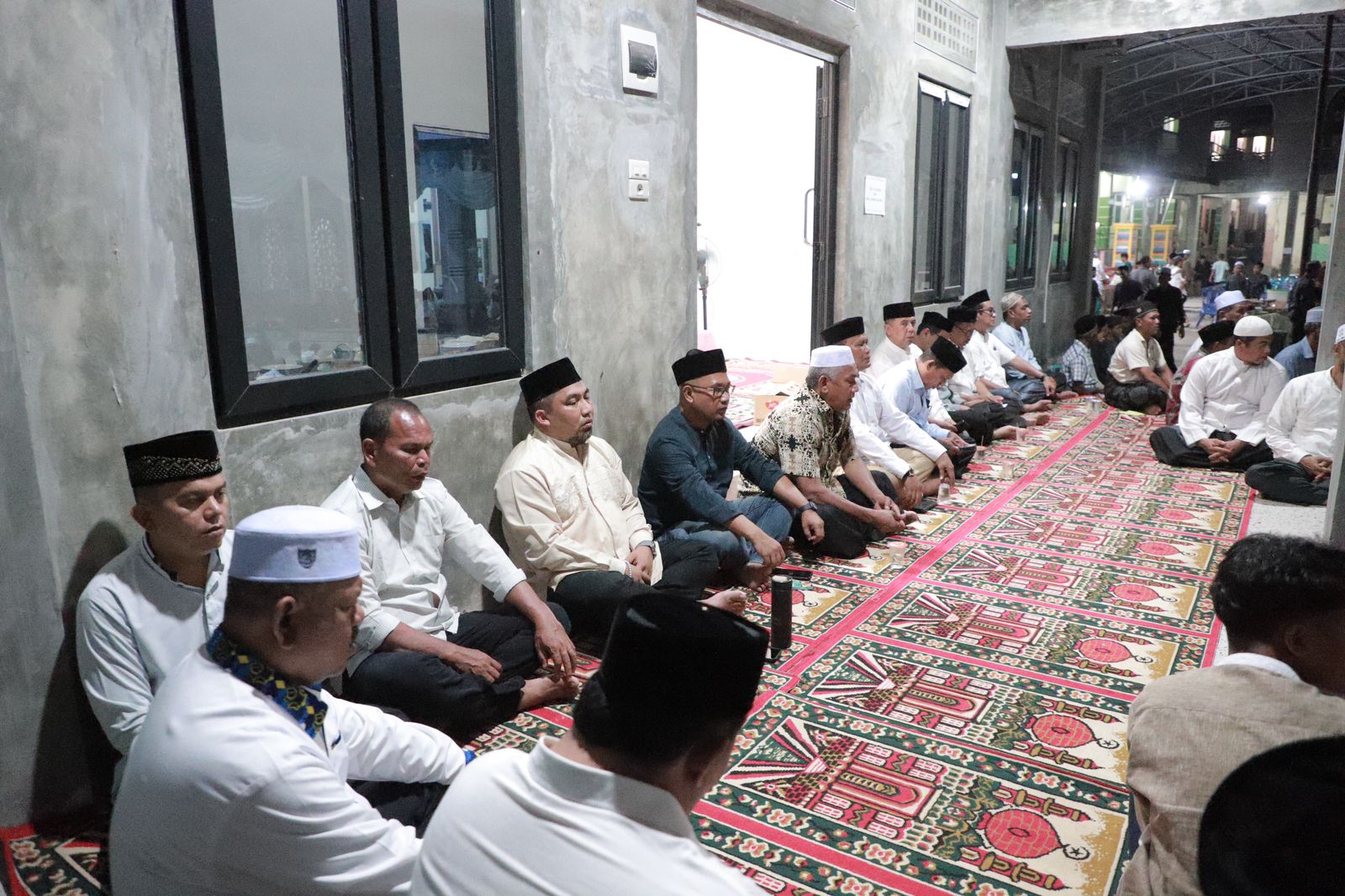 Pemkab Aceh Besar Hadiri Ta'ziah dan Kenduri 7 Hari Alm Waled Husaini AW