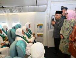 Wapres Lepas Langsung Keberangkatan Jamaah Haji Aceh Besar