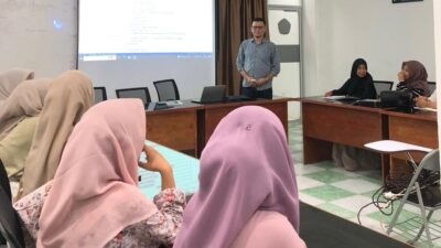 Anggota DPRK Banda Aceh Dr Musriadi MPd Berikan Kuliah Umum di Kampus USM