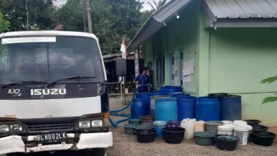 Pj Bupati Aceh Besar Instruksikan PDAM Tirta Mountala Terus Pantau dan Suplai Air Bersih ke Lhoknga