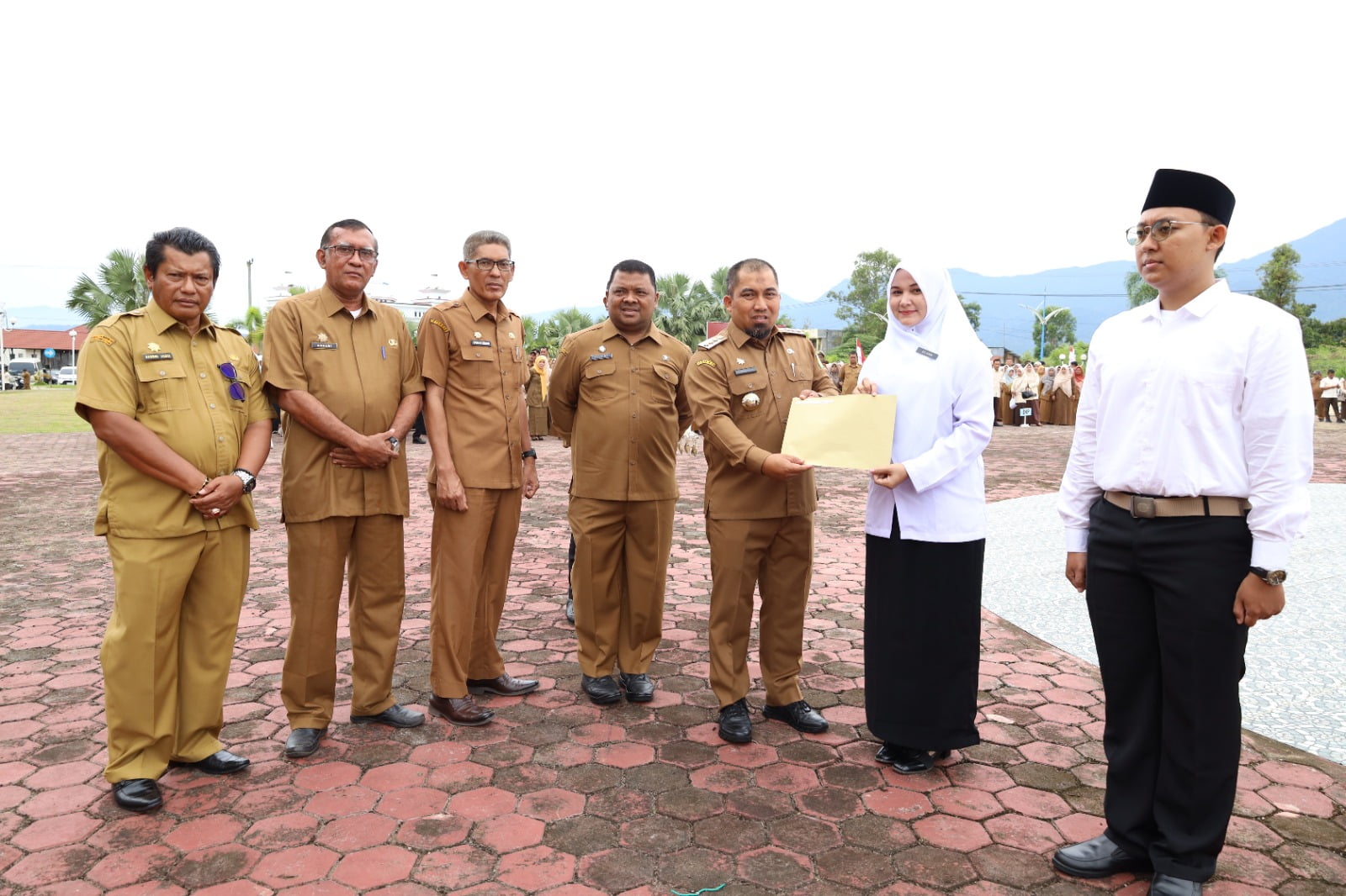 Pj Bupati Aceh Besar Serahkan SK untuk 93 PPPK