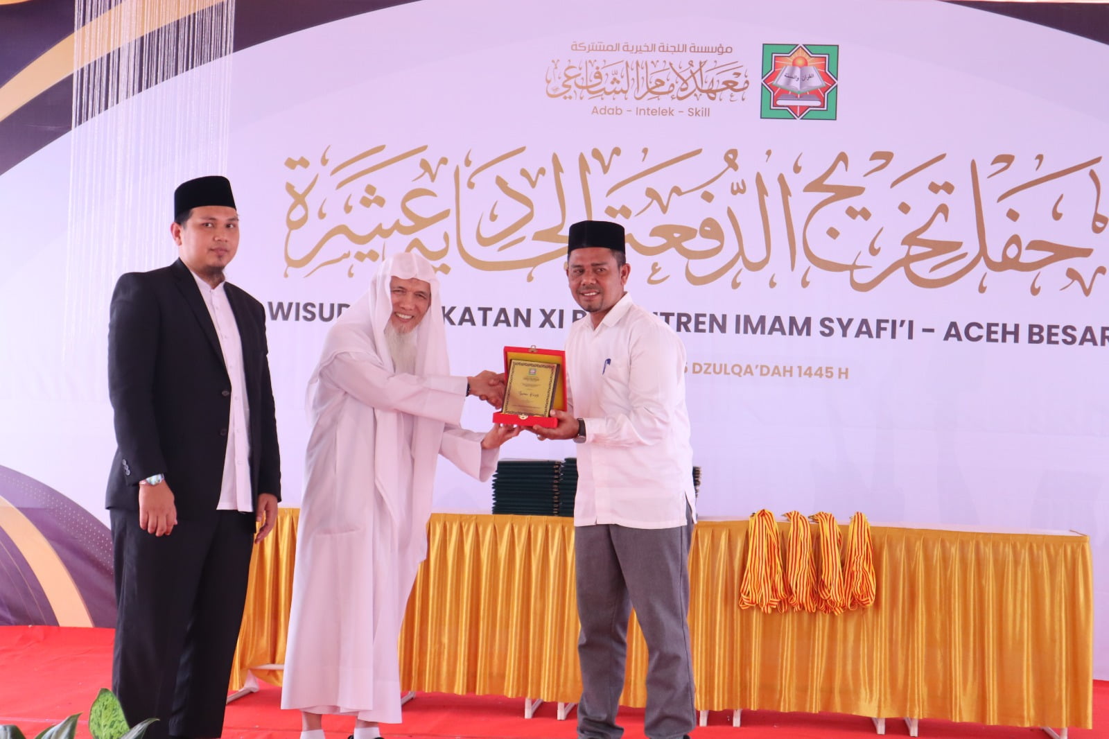 Wakili Pj Bupati, Kadisdik Dayah Aceh Besar Hadiri Acara Wisuda 40 Hafizd Pesantren Imam Syafi'i