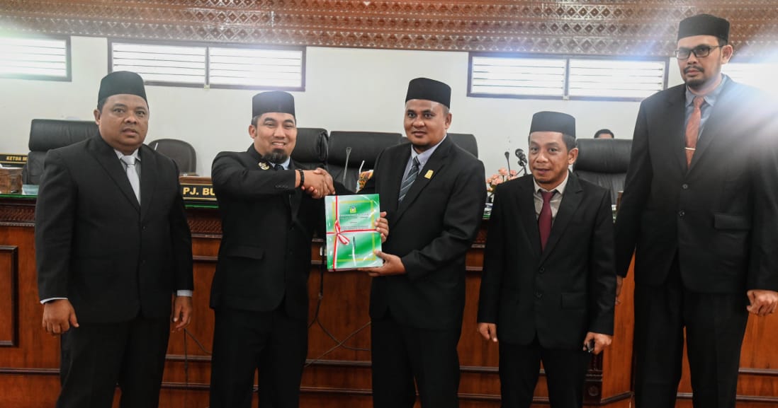 DPRK Terima Raqan Pertanggung jawaban APBK Aceh Besar tahun 2023
