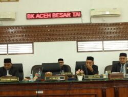 Wakili Pj Bupati, Sekda Aceh Besar Hadiri Rapat Paripurna Pemandangan Umum Fraksi DPRK Aceh Besar Raqan Pertanggung jawaban APBK 2023