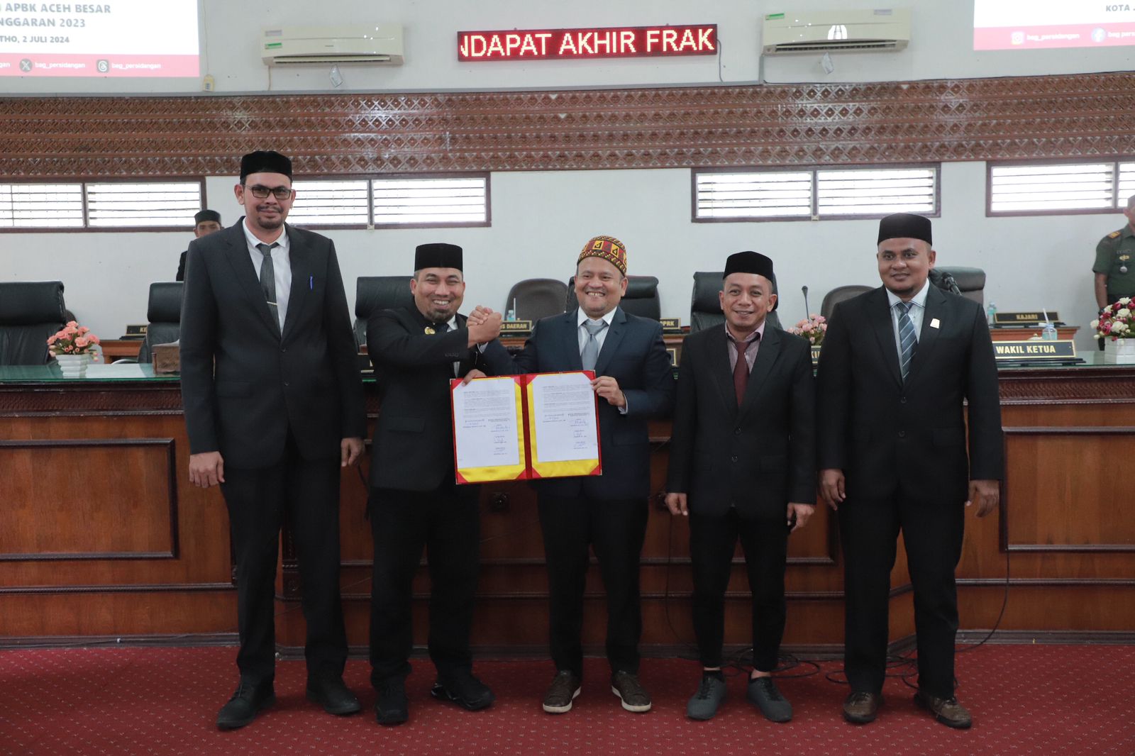 Seluruh Fraksi DPRK Aceh Besar Sepakati Qanun Pertanggung jawaban APBK 2023