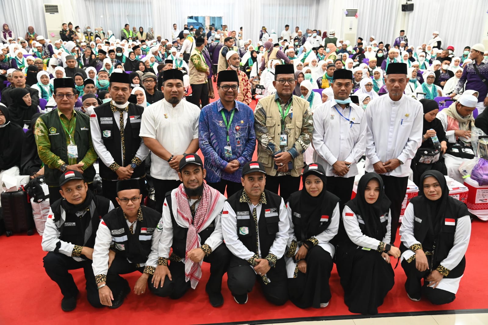 Pj Bupati Muhammad Iswanto Sambut Kepulangan 342 Jamaah Haji Asal Aceh Besar