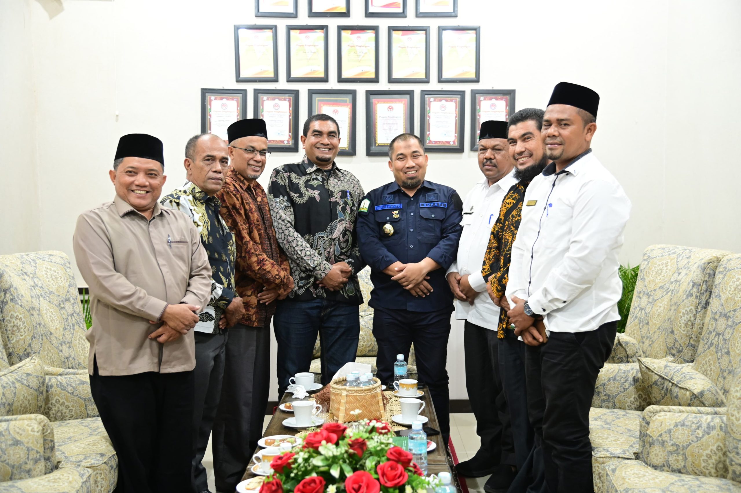 Pj Bupati Iswanto Terima Audiensi Kakankemenag Aceh Besar