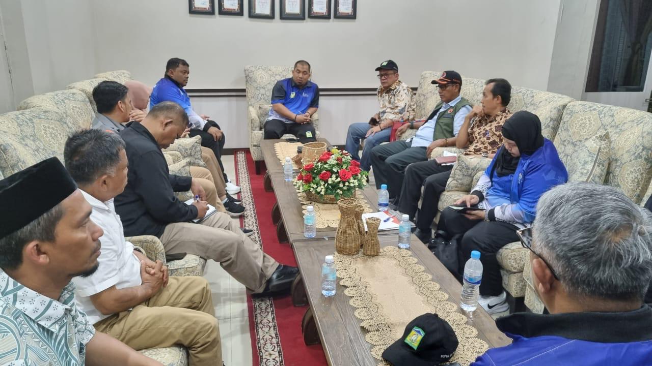 Gandeng PT SBA, Pemkab Aceh Besar Bangun Sumur Pompa di Masjid dan Meunasah