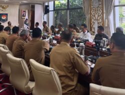 Mendagri Beri Arahan Khusus Pj Bupati/Walikota yang Baru di Ruang Kerjanya