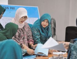 Pj Ketua TP PKK Aceh Besar Bina Gammawar Gampong Kajhu