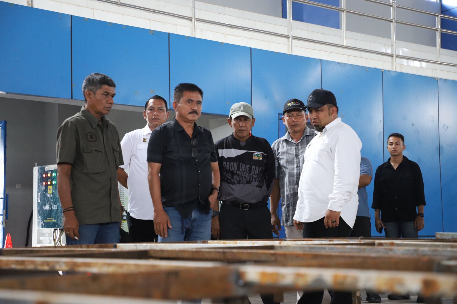 Bersama Presiden Ferkushi, Pj Bupati Aceh Besar Tinjau Persiapan Venue Kurash PON XXI di JSC Kota Jantho