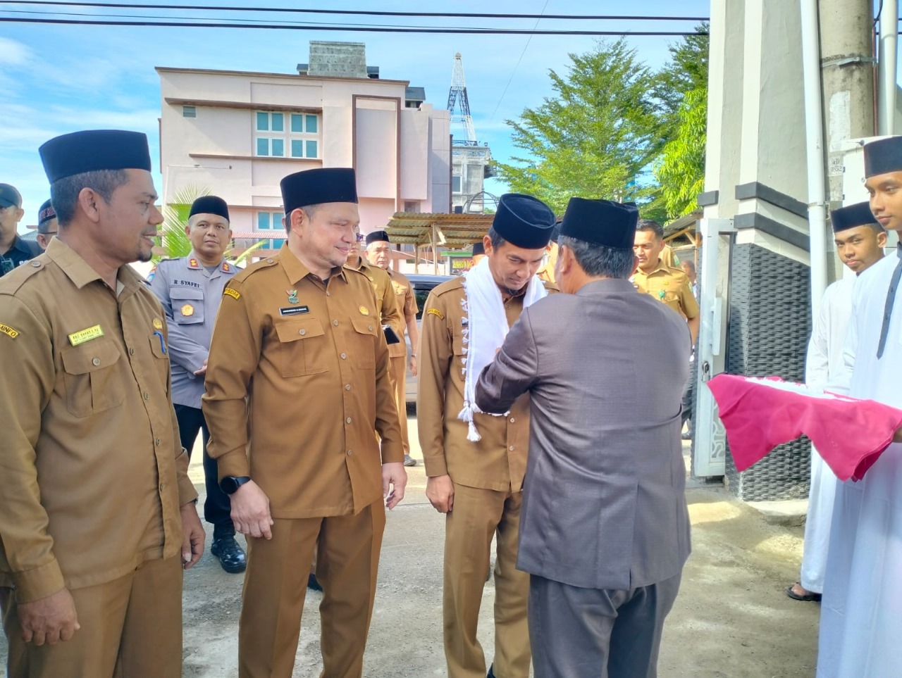 Kadis Pendidikan Dayah Aceh Besar Hadiri Kick Off Stop Kekerasan di Dayah