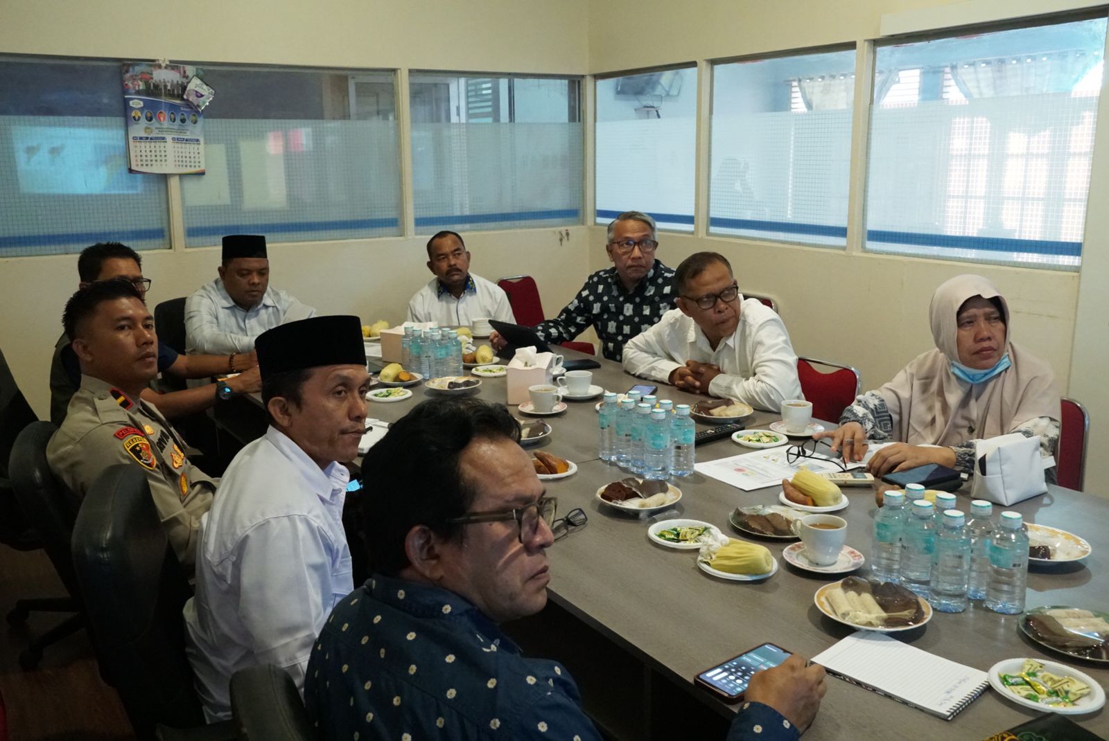 Wakili Pj Bupati, Sekda Aceh Besar Hadiri Rapat Evaluasi Penanganan Siaga Bencana