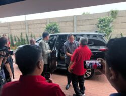 Anies Datangi Kantor DPD PDIP Jakarta Bahas Program Wong Cilik
