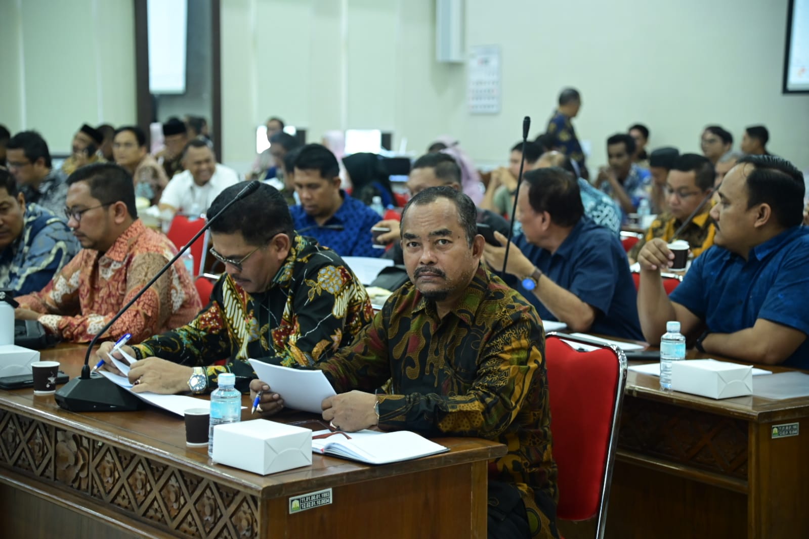 Pemkab Aceh Besar Ikut RDPU Qanun Tanggungjawab Sosial dan Lingkungan Perusahaan