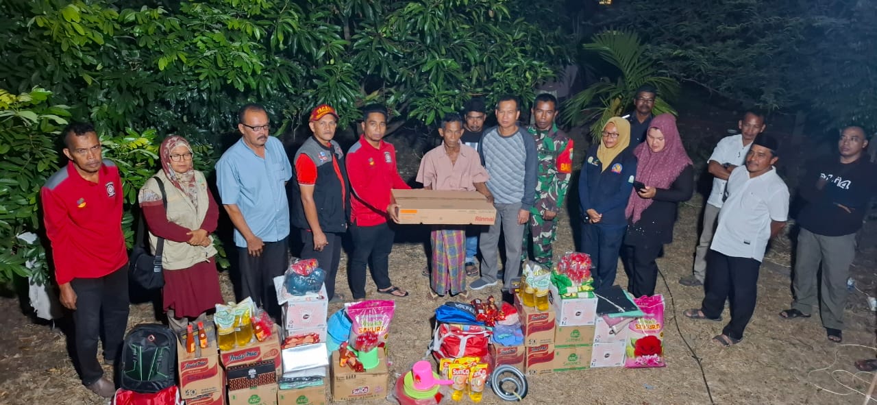 Pemkab Aceh Besar Salurkan Bantuan untuk Korban Rumah Terbakar di Seulimeum