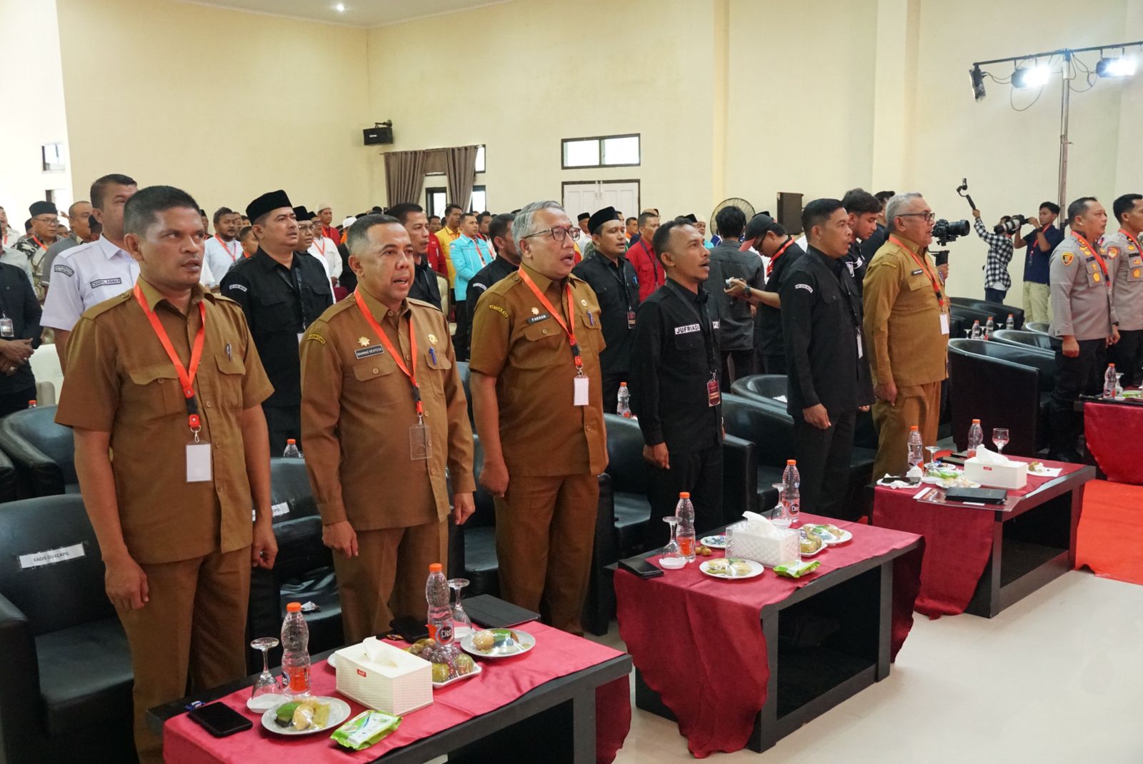 Wakili Pj Bupati, Kakesbangpol Hadiri Penetapan Nomor Urut Paslon Bupati dan Wakil Bupati Aceh Besar untuk Periode 2024-2029