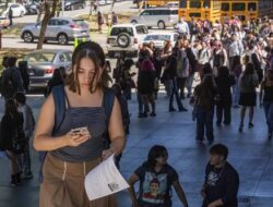 California Batasi Pelajar Gunakan HP di Sekolah, Fokus ke Dunia Nyata, Bukan Layar Kaca