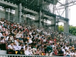 Warga Padati Stadion Harapan Bangsa, Saksikan Pembukaan PON XXI Aceh-Sumut 2024