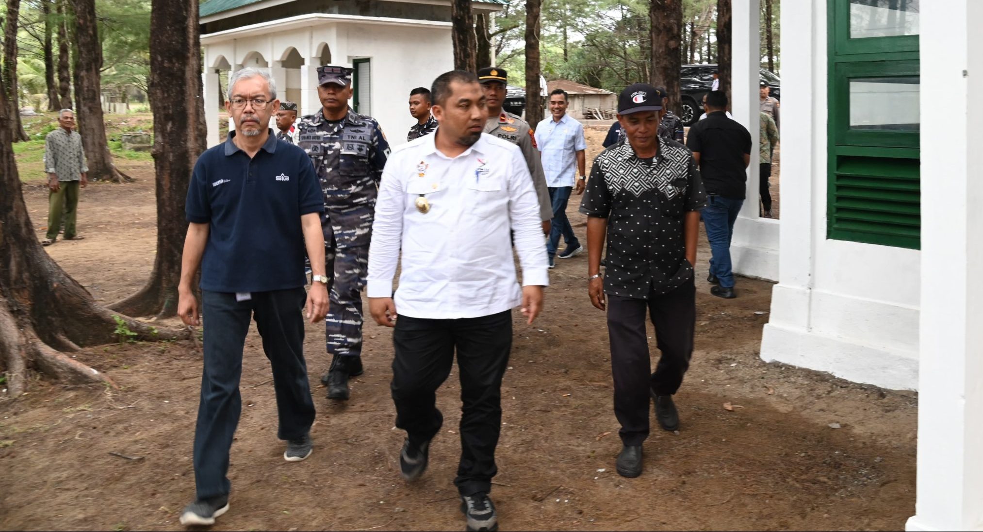 Pj Bupati Aceh Besar Resmikan Mushalla Pulau Kapuk