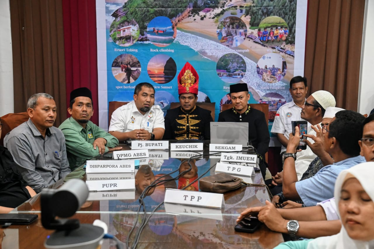 Pj Bupati Iswanto Ikuti Zoom Meeting Penilaian Verifikasi Online LDWN Tahun 2024