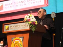 Negara sudah Selayaknya Anugerahi Soeharto dan Gus Dur Gelar Pahlawan