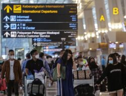 Kebakaran Resto di Terminal 3 Soetta Padam, Petugas Berupaya Hilangkan Asap