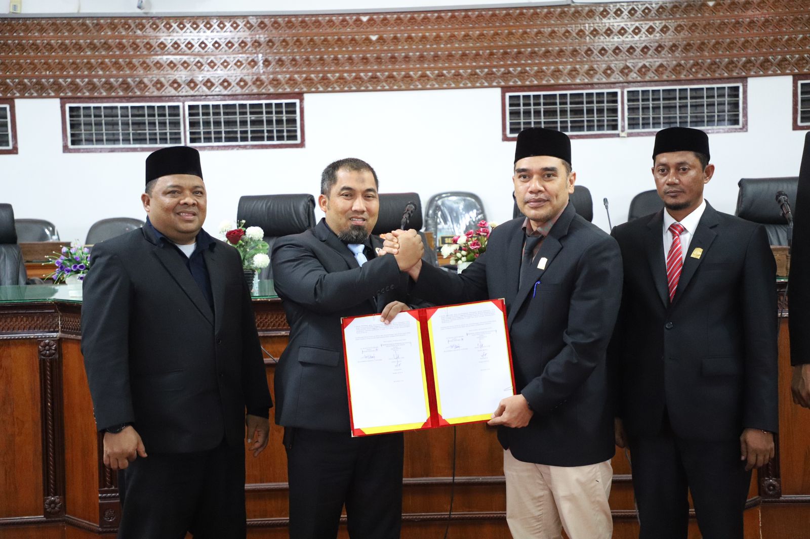 Pemkab dan DPRK Aceh Besar Sahkan APBK-P TA 2024