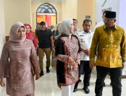 Pj Bupati Aceh Besar Dampingi Pj Gubernur Safrizal Lepas Kepulangan Ketua TP PKK Pusat di Bandara SIM