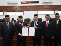 Pj Bupati Aceh Besar Tandatangani Nota Kesepakatan KUA-PPAS APBK 2025