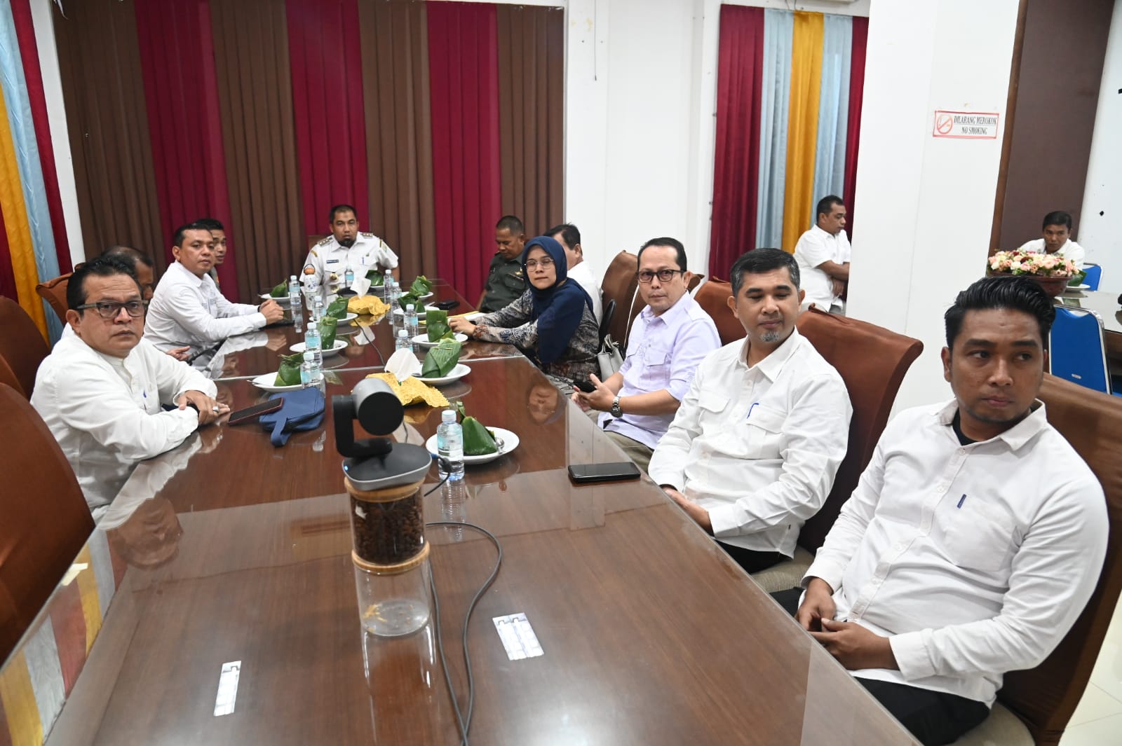 Pj Bupati bersama Forkopimda Aceh Besar Ikuti Zoom Meeting Rakor Pengendalian Inflasi