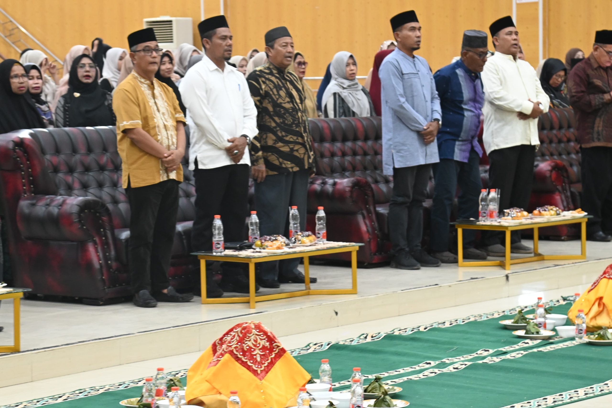 Wakili Pj Bupati, Kadisdik Dayah Aceh Besar Hadiri Maulid Nabi Muhammad SAW IKAMADYA dan HIPELMABDYA