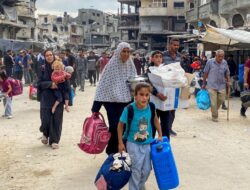 Ribuan Orang Terjebak di Kamp Jabalia saat Israel Meningkatkan Serangan Mematikan di Gaza Utara