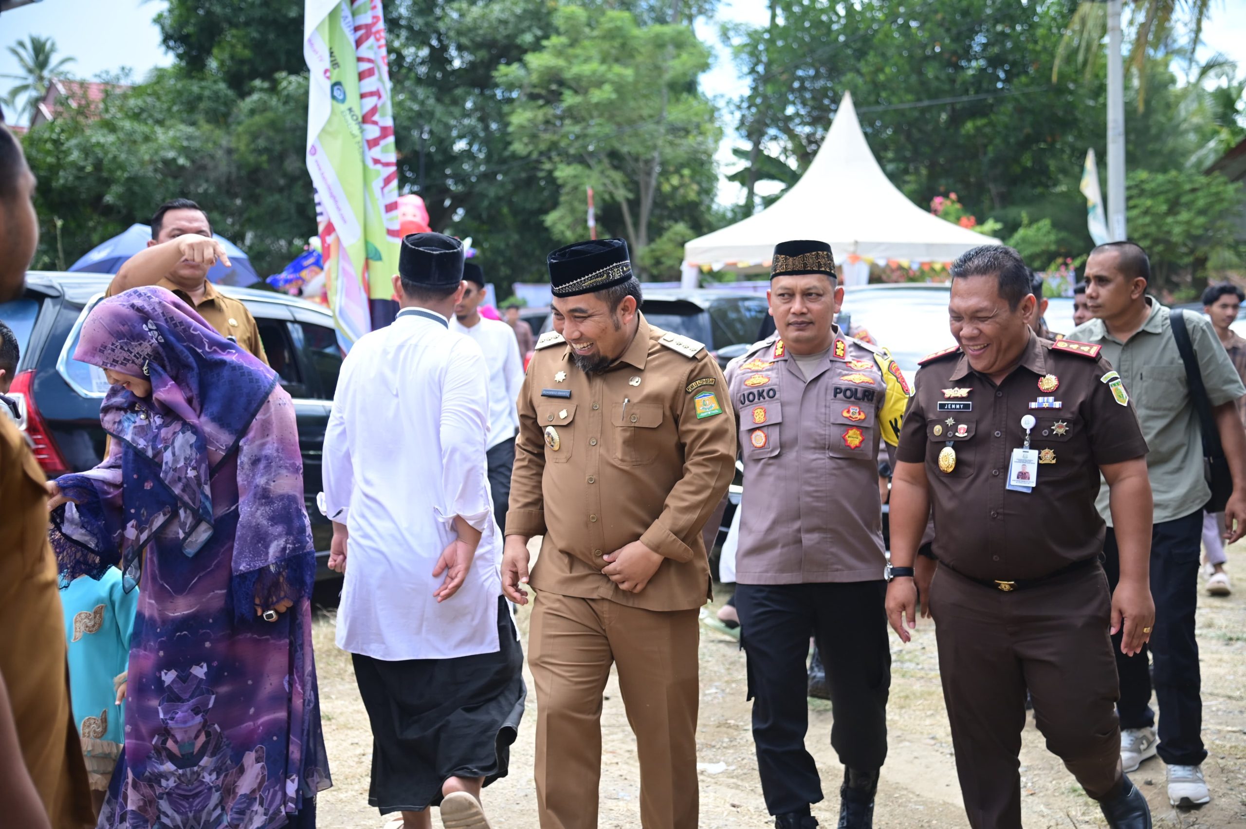 Pj Bupati Bersama Forkopimda Aceh Besar Hadiri Maulid di Dayah Babul Magfirah Cot Keueung